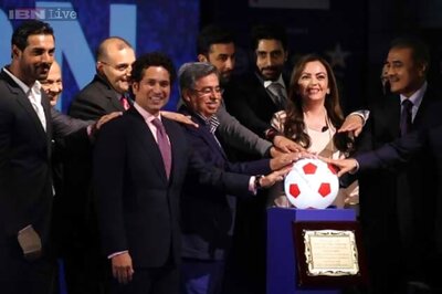 Glitzy, glamorous ISL promises new beginning for Indian soccer