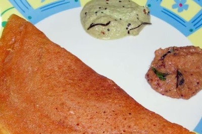Bored Of Plain Dosa? Try This Lip-smacking Tangy Tomato Dosa Recipe