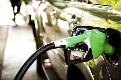 Petrol Price Today Crosses Rs 100 in Mumbai; Highest Ever. Check Fuel Rates in Your City