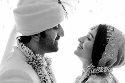 Alia Bhatt, Ranbir Kapoor Can't Take Eyes Off Each Other in New Gorgeous Wedding Pics