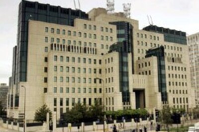 Britain's MI6 places ads for spies