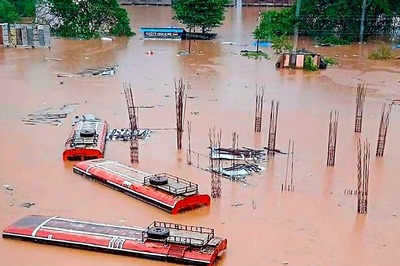 Maharashtra Rains: Army, Navy Teams Deployed in Flood-hit Konkan; PM Modi Speaks to CM Thackeray