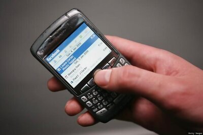 Facebook to offer OpenTable restaurant bookings via mobile