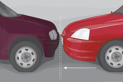 How to Connect Jumper Cables to a Dead Car