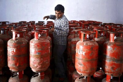 Over 10 Crore Free LPG Cylinders Delivered as Covid-19 Relief, Hindustan Petroleum Corp Says