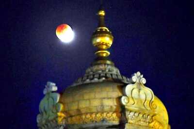 Bengaluru Rejoices Super Blue Blood Moon as Thousands Flock to Catch a Glimpse