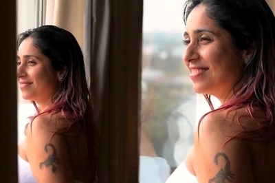 Sexy Video! Neha Bhasin Wraps Herself In Towel, Enjoys the View From Her Room in a Hot Clip; Watch