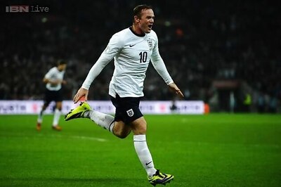 Wayne Rooney's double helps England thump Scotland