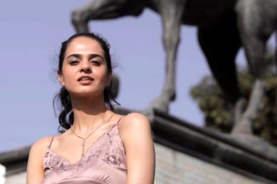 Chess Champion Tania Sachdev Asks Internet to Edit Out Horse in Her Pic, Memes Follow