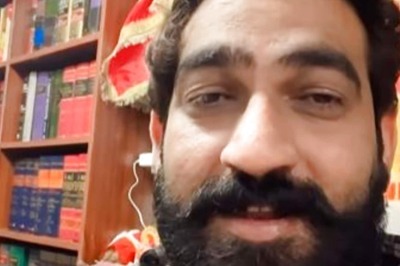 Influencer Bobby Kataria Remains on the Run, Police Declare Bounty on Him