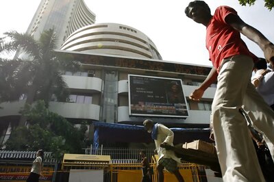 Sensex Trades Flat in Early trade, down 31 Points
