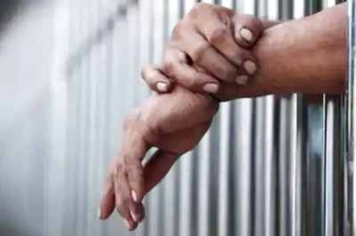 7 Prisoners Escape from Arunachal Jail by Throwing Chilli Powder at Guards