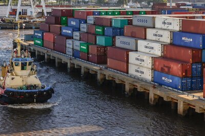 India's Exports Fall 6.58% To $32.9 Billion In January; Trade Deficit At 12-Month Low Of $17.75 Billion