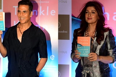 Twinkle Khanna SNUBS Akshay Kumar After He Asks Her For Autograph? Viral Video Hints So | Watch