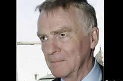 Formula One teams face budget cap from 2009