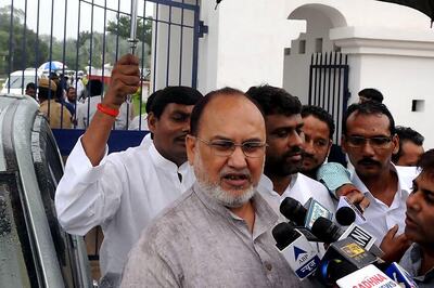 RJD Leader Denies Allegations That he Transferred Property in Rabri Devi's Name