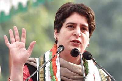 'Dictatorship in J&K for Past One Year': Priyanka Targets Centre over Saifuddin Soz's 'Detention'