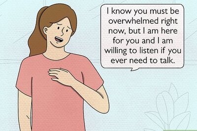 How to Comfort a Pregnant Teen Friend