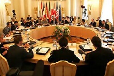 G8 leaders call for global summit on financial crisis