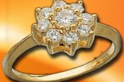 Man gifts diamond to stranger