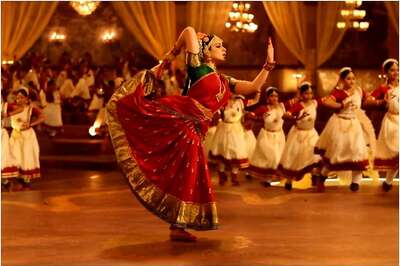 Kangana Ranaut's Bharatnatyam Pose in Jayalalithaa Biopic Thalaivi Wows Social Media