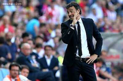 Debutant Luis Enrique riding high with Barcelona