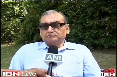 Zaibunisa seeks pardon, daughter writes to Katju for help