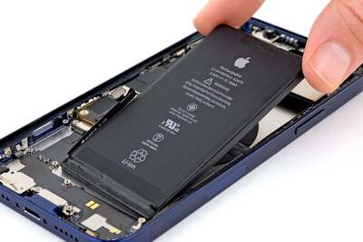 Apple Increases Out-Of-Warranty iPhone Battery Replacement Cost For Older Models