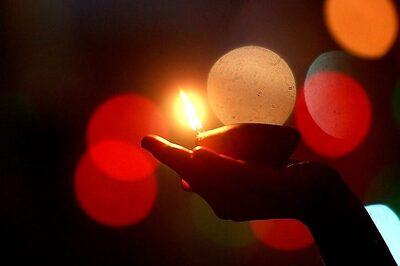 Chitragupta Puja 2020: Know Why This Day is Celebrated on Occasion of Bhai Dooj