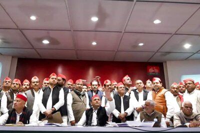 Purvanchal Battle Intensifies as Brahmin Leaders Switch to Samajwadi Party Ahead of 2022 UP Polls