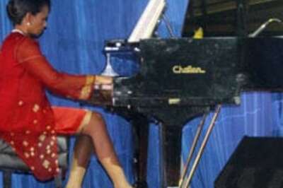 Rice shares ASEAN stage with frogs