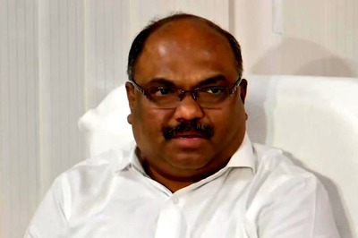 Shiv Sena (UBT) Leader Anil Parab, 4 Others Booked For 'Assaulting' Civic Employee in Mumbai