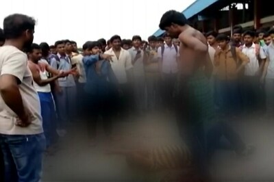 Karnataka: Man Stabbed in Crowded Bus Stop, Onlookers Film Incident