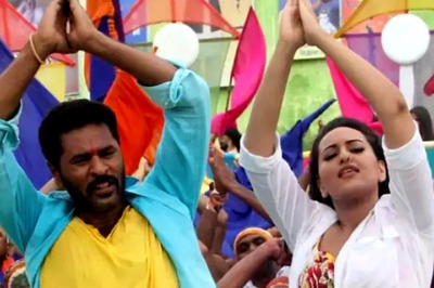 Krishna Janmashtami 2022: Go Go Govinda to Har Taraf Hai Yeh Shor, Bollywood Songs That Will Add to Your Dahi Handi Celebrations