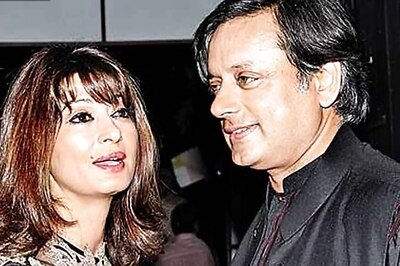 Sunanda Death Case: Court Directs Delhi Police to Hand Over Documents to Tharoor