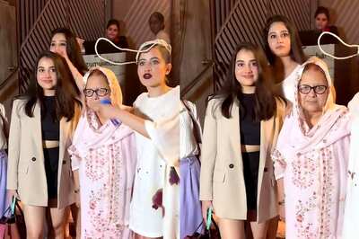 Urfi Javed Poses With Her Nani, Mother And Sisters, Fans Say, 'Her Family Is So Innocent'