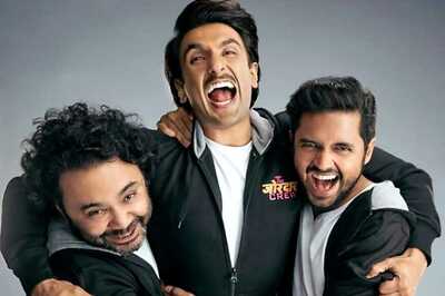 Ranveer Singh Announces Jayeshbhai Jordaar's Completion, Celebrates 10 Years With Maneesh Sharma