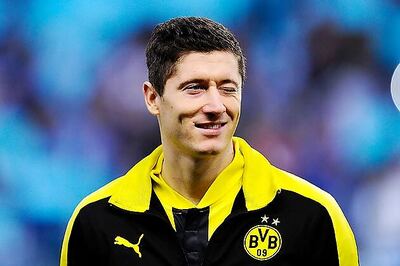 Lewandowski settles disagreements with Borussia Dortmund