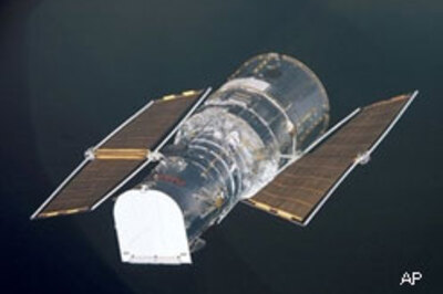 NASA to proceed with Hubble repair