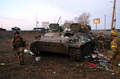 Russian Army Says Ukrainian Civilians Can 'Freely' Leave Country, Claims 'Air Superiority' Over Region