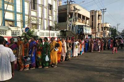 Coronavirus Patients and Citizens Above 65 Eligible for Postal Ballot, Says EC Ahead of Bihar Polls