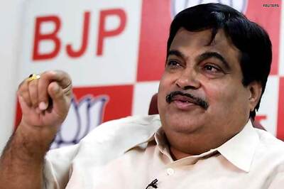 Maharashtra BJP backs Gadkari over meeting with Raj Thackeray