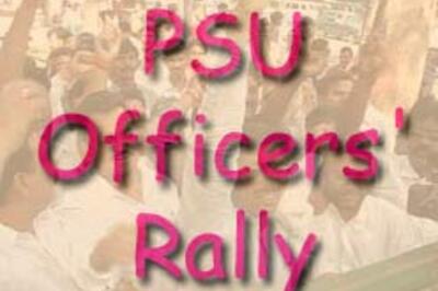 Central PSU officers hold protest rally