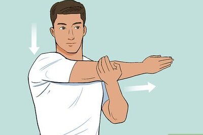 How to Crack Your Shoulder Blades