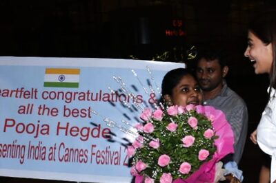 Fans Surprise Pooja Hegde Ahead of Her Trip To Cannes Film Festival, Her Reaction Is Priceless
