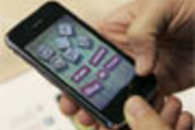 Mobile music downloads struggle to make headway