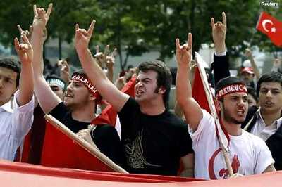 Turkey set to freeze ties with Israel: report