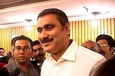 After smoking in films, Ramadoss takes a dig at IPL team