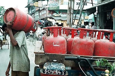 Andhra to give additional LPG cylinders only to poor