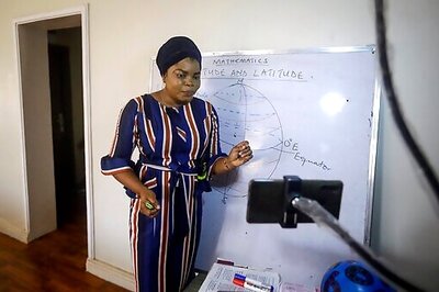 In Pandemic, Nigerian Teacher Can `teach The Whole World'